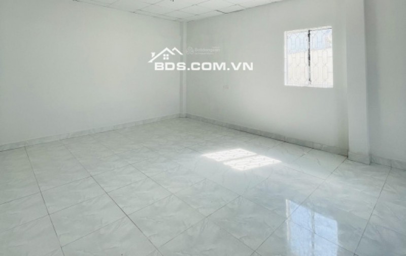 Bán nhà ở đường Nguyễn Văn Dung. Phường 6, Gò Vấp, cách bờ kênh Tham Lương 3m, vị trí đẹp, ở ngay giá chỉ 4,8 tỷ